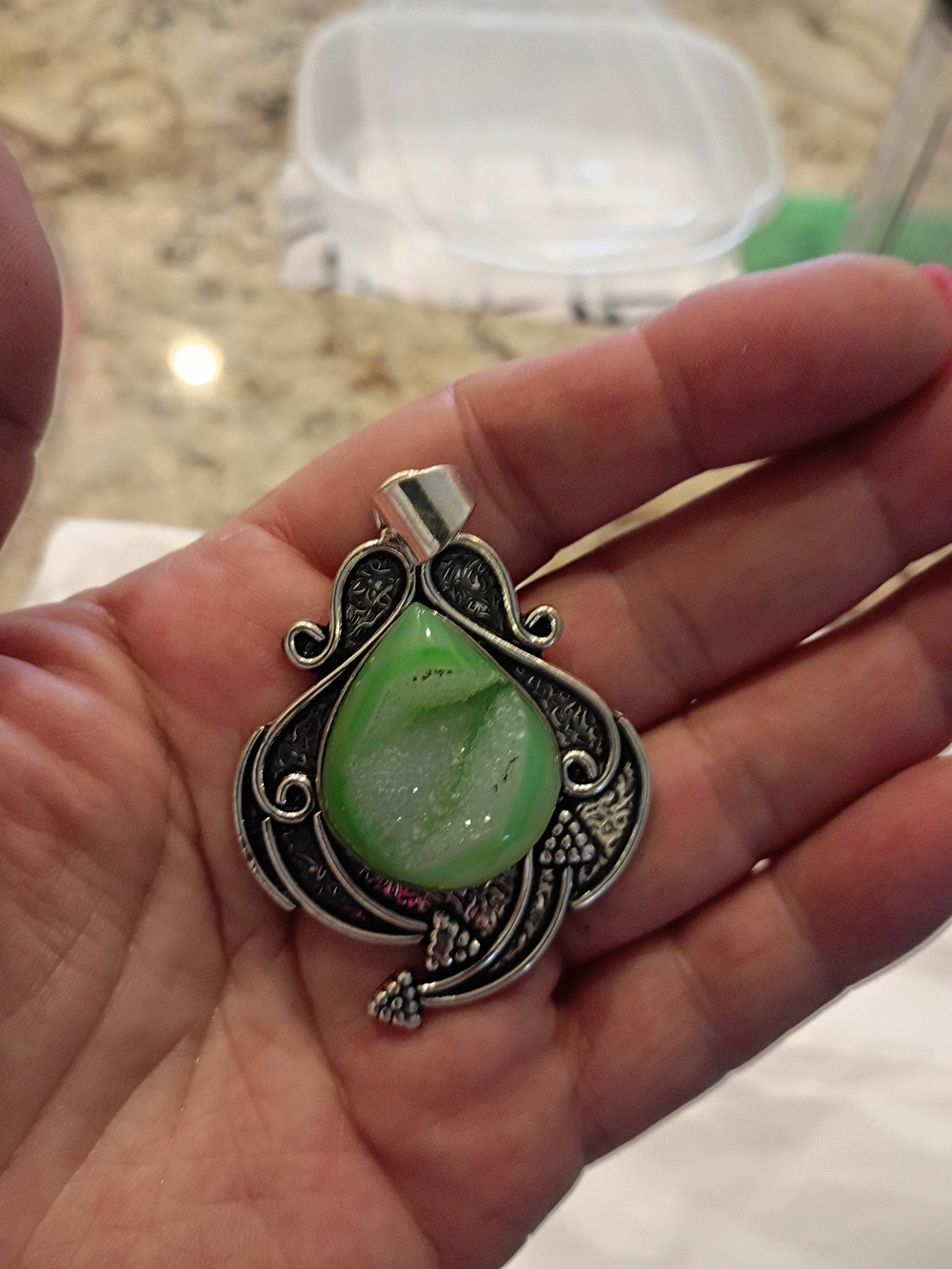 Florescent Lime Green Druzy Pendant in Intricate Setting Beautiful! - Picture 4 of 9